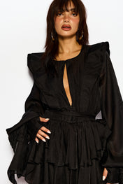 Drama layer dress