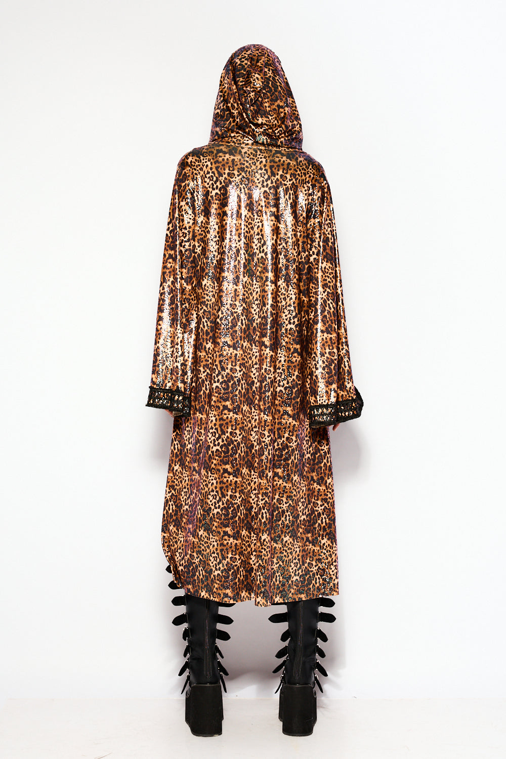 Bronze leopard kimono