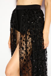 Drama lace skirt