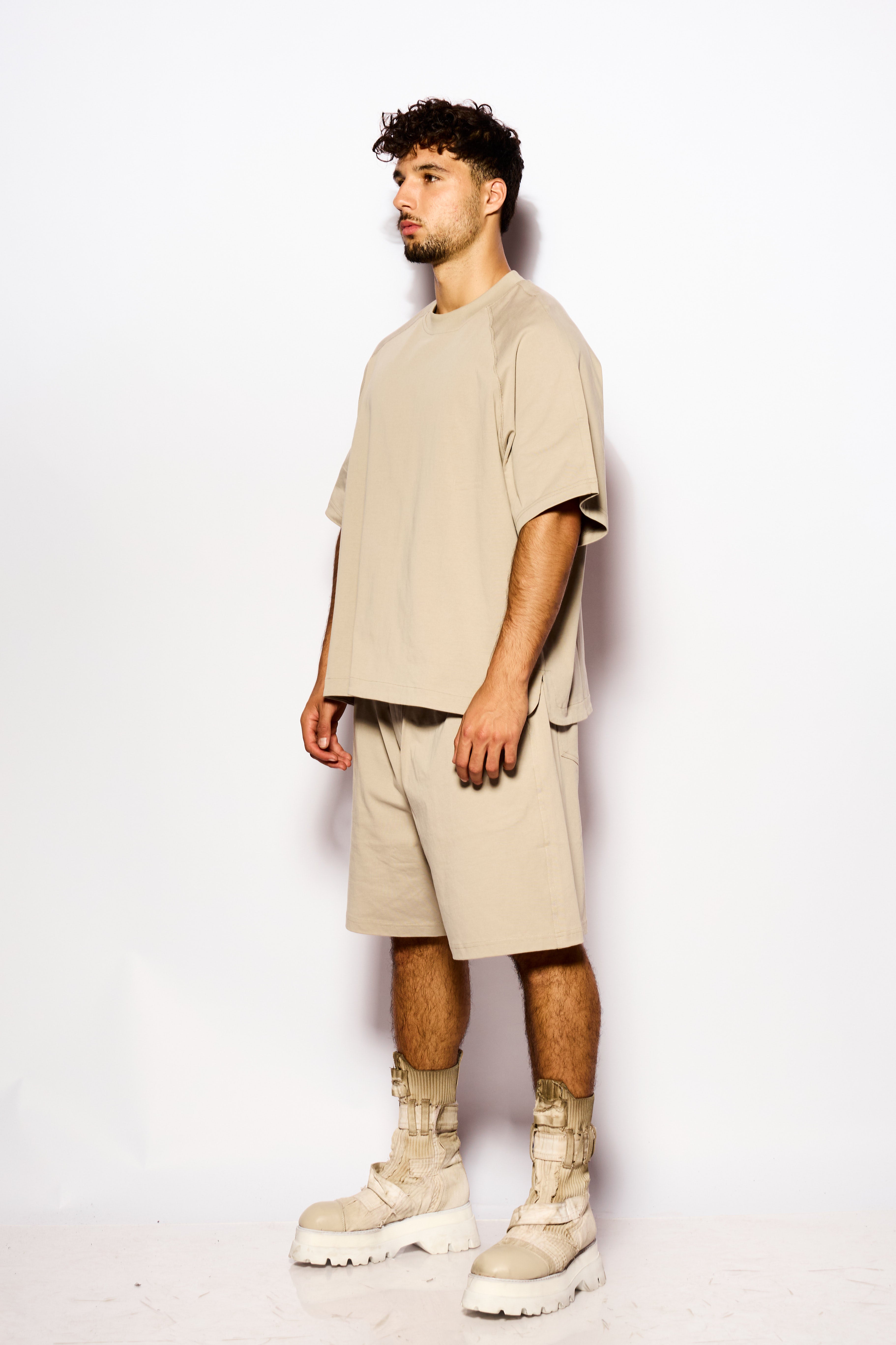 Dust minimalist shorts