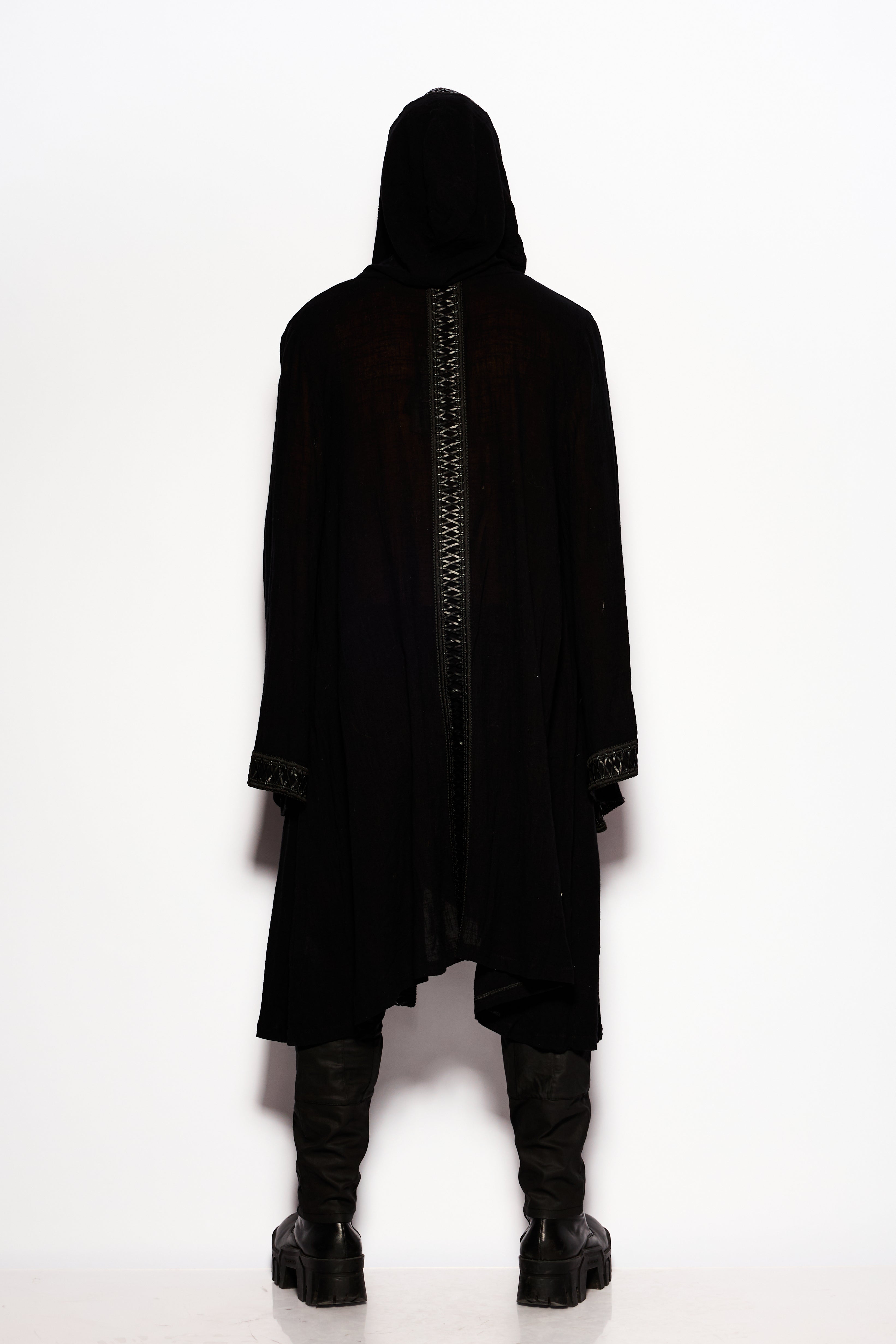 Black Coven hood kimono