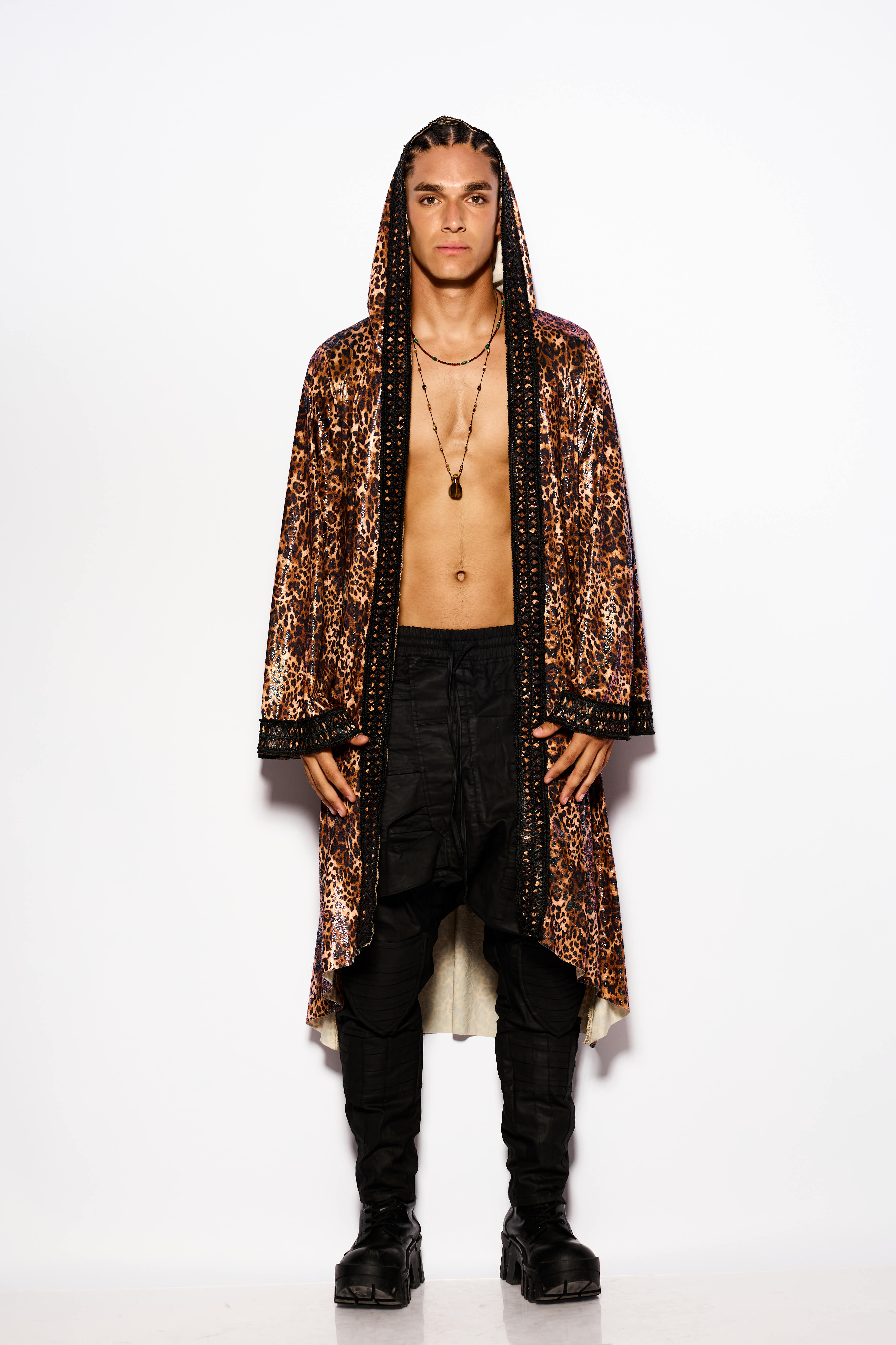 Bronze leopard kimono