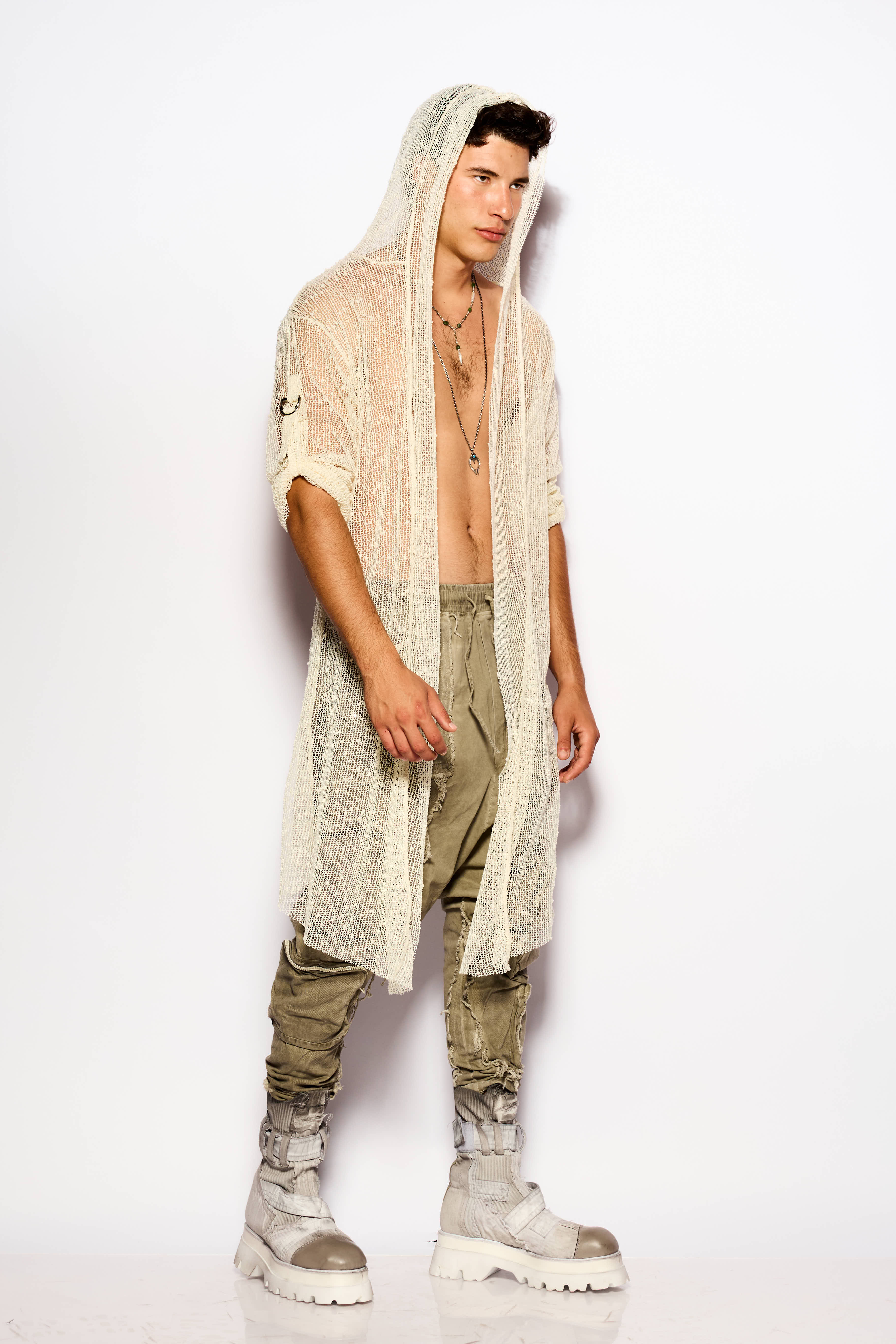 Beige Nomad net kimono