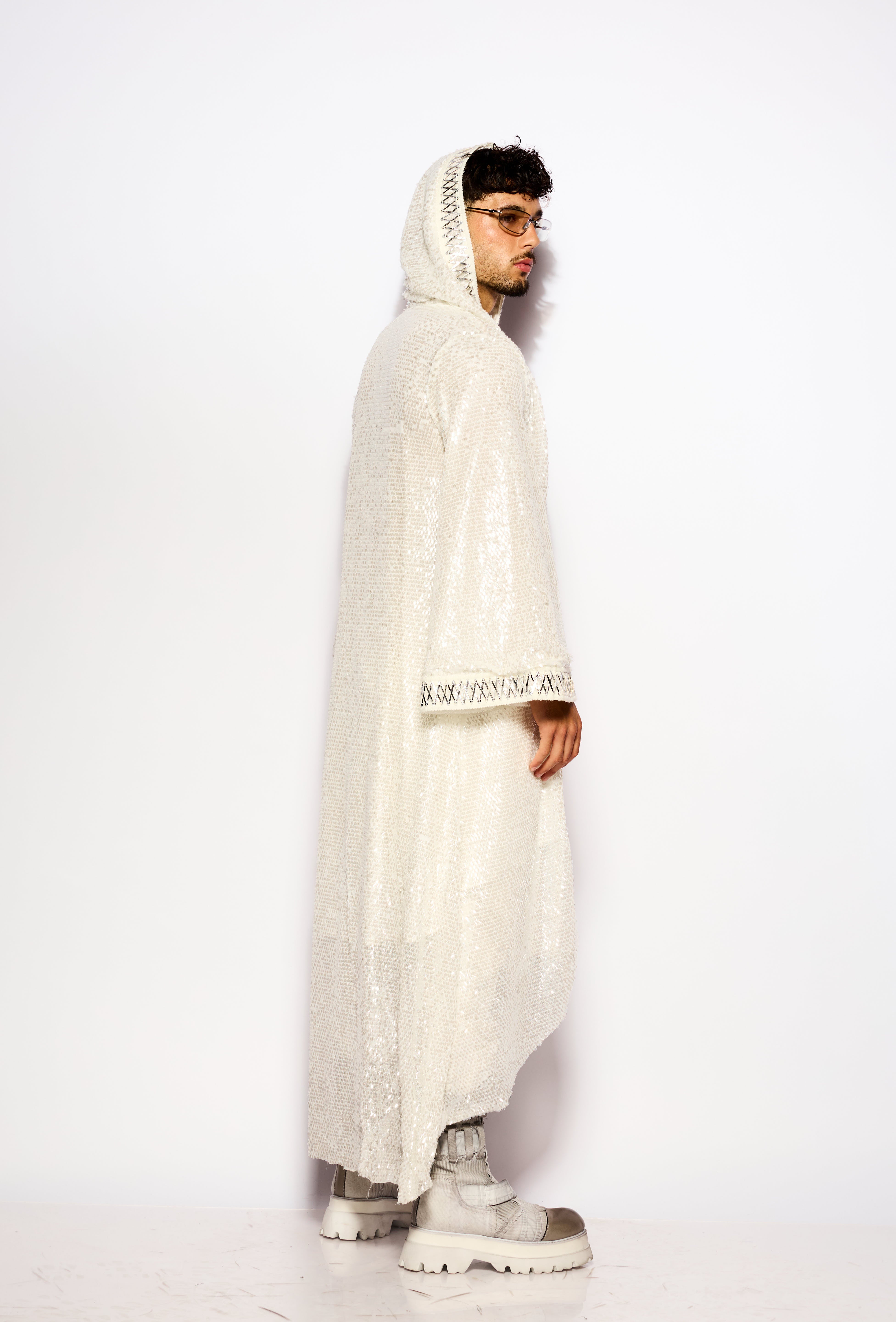 White Solaris kimono