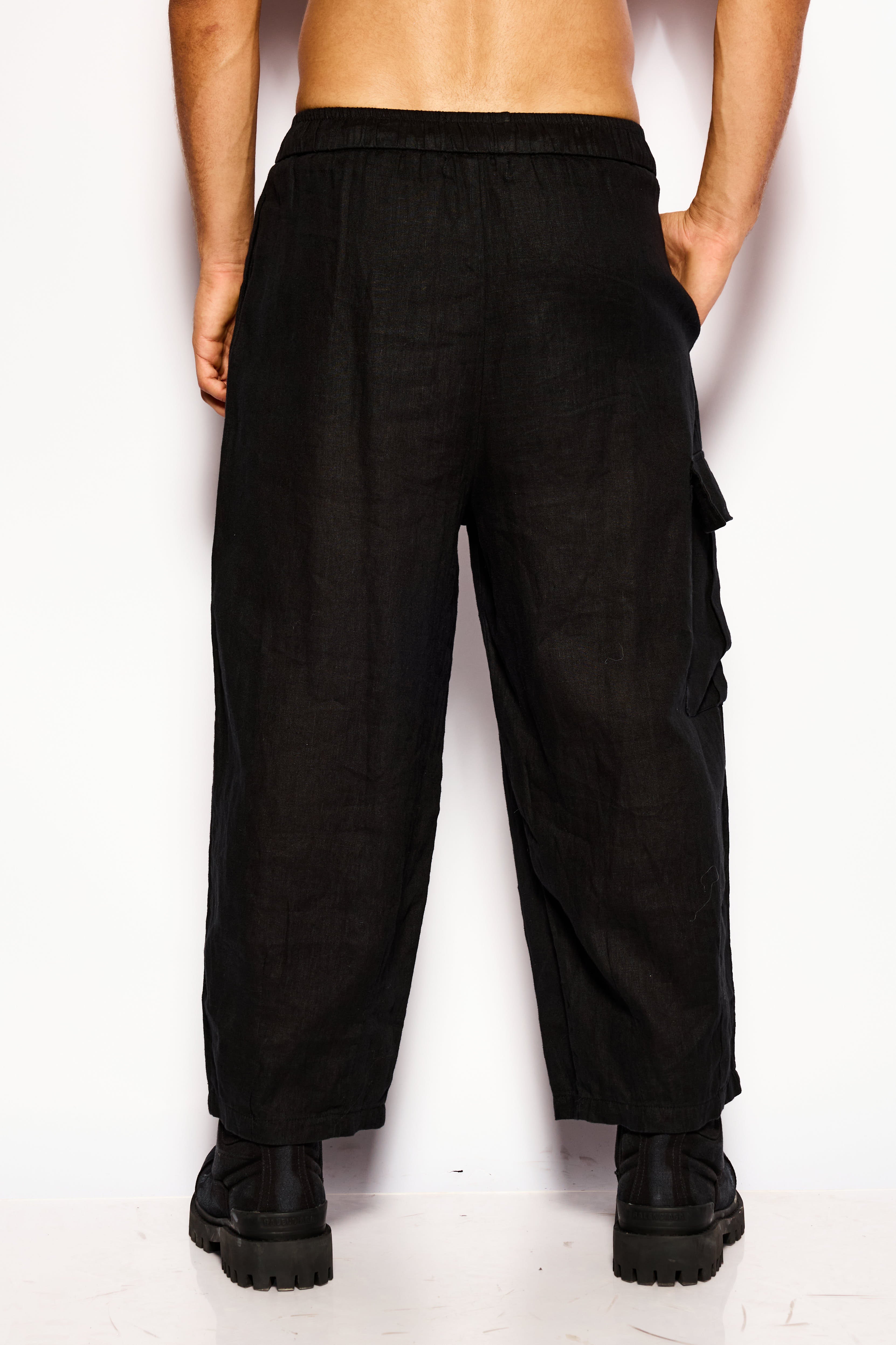 Wide leg trousers
