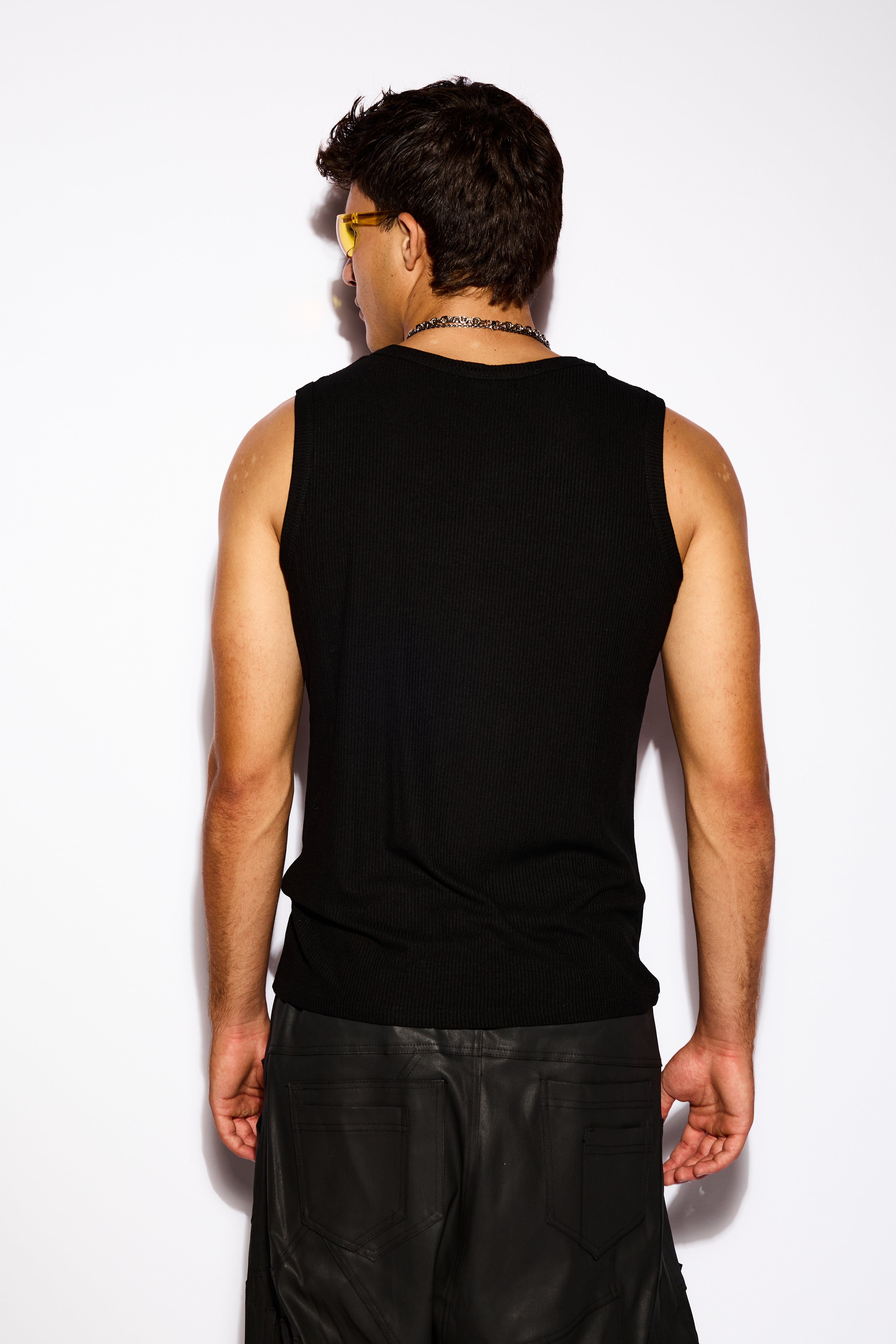 Black Minimal Rib Tank