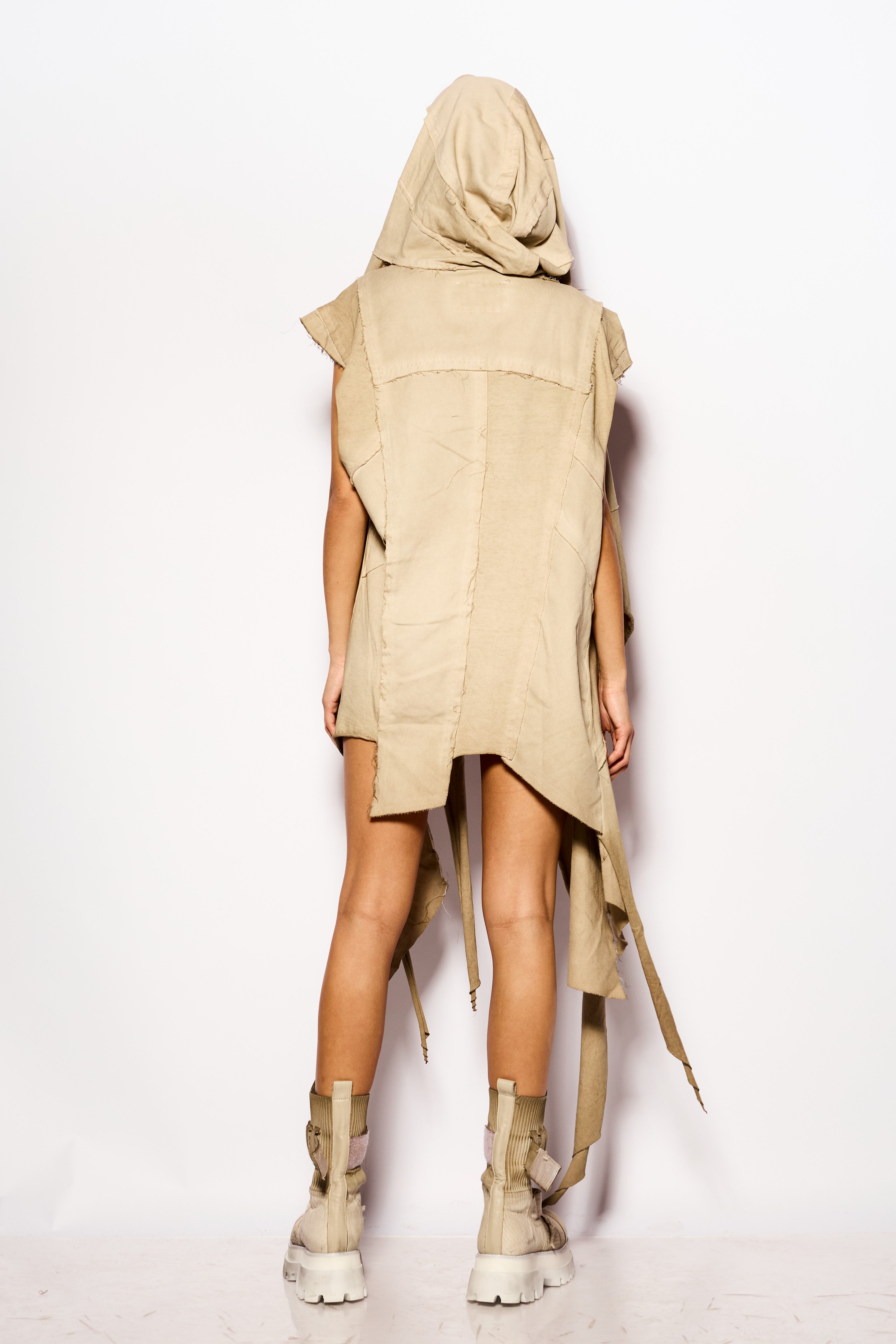Beige APOCALYPSE Sunfall Vest
