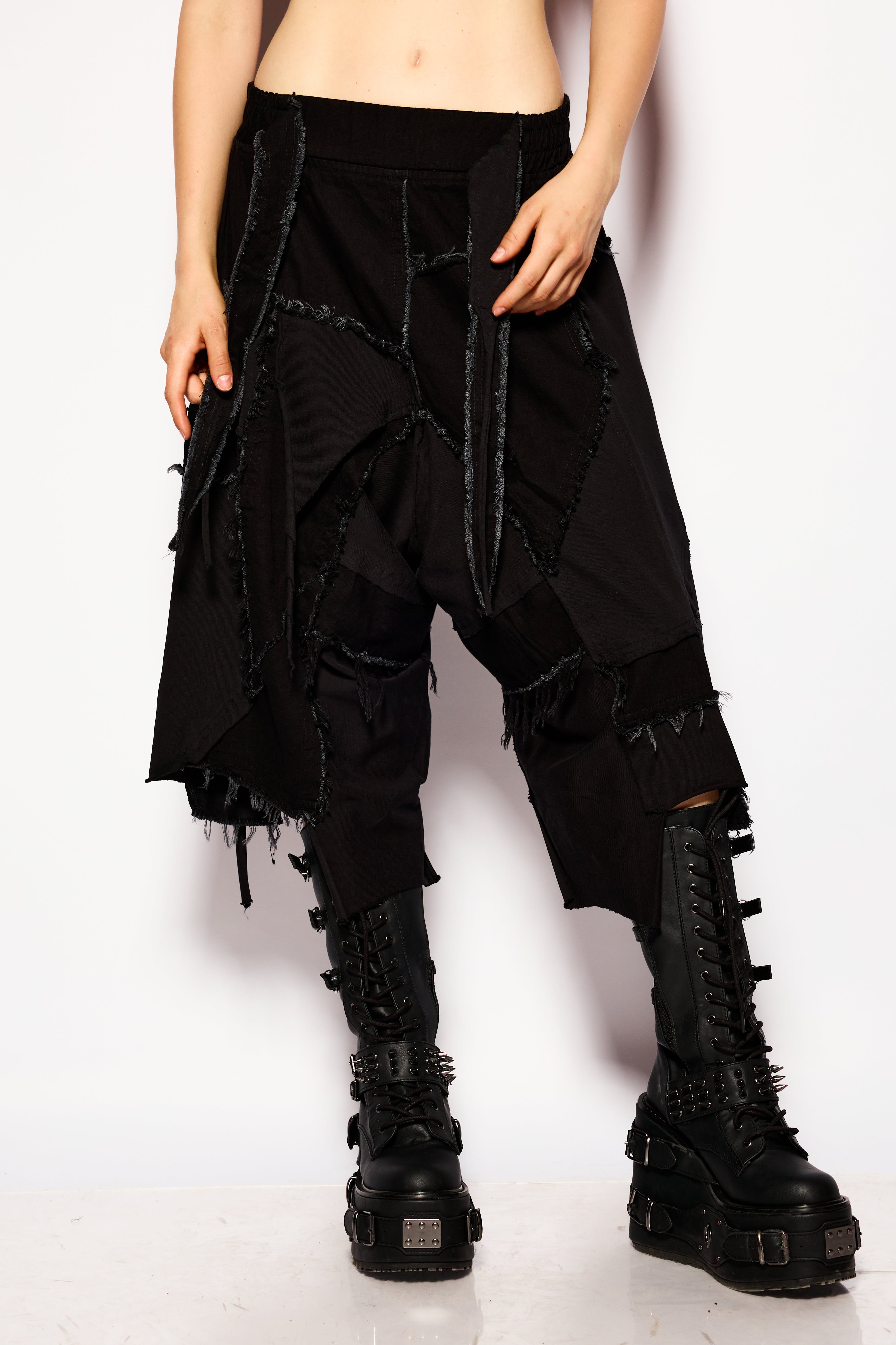 Black APOCALYPSE asymetric bermuda