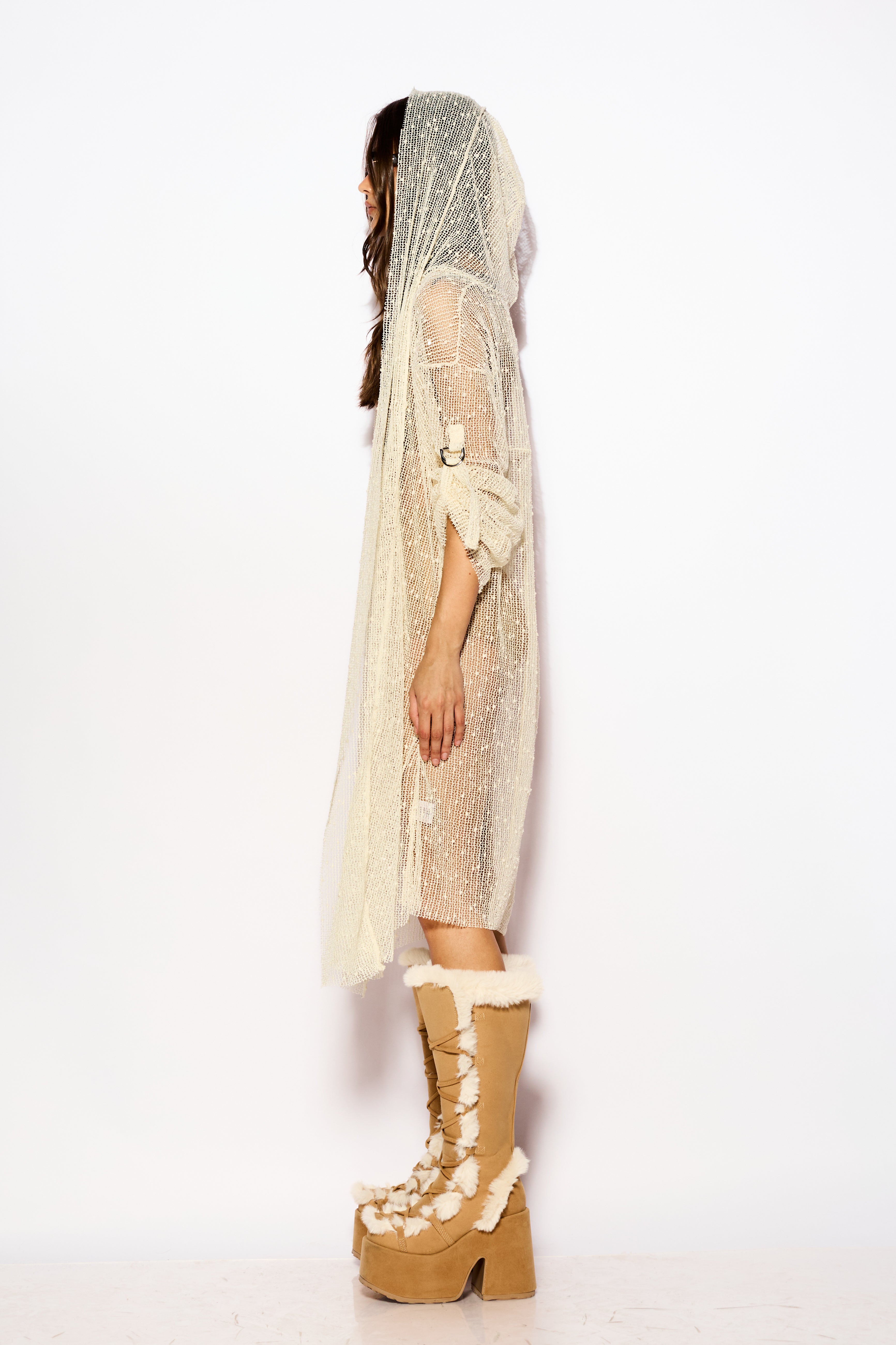 Beige Nomad net kimono