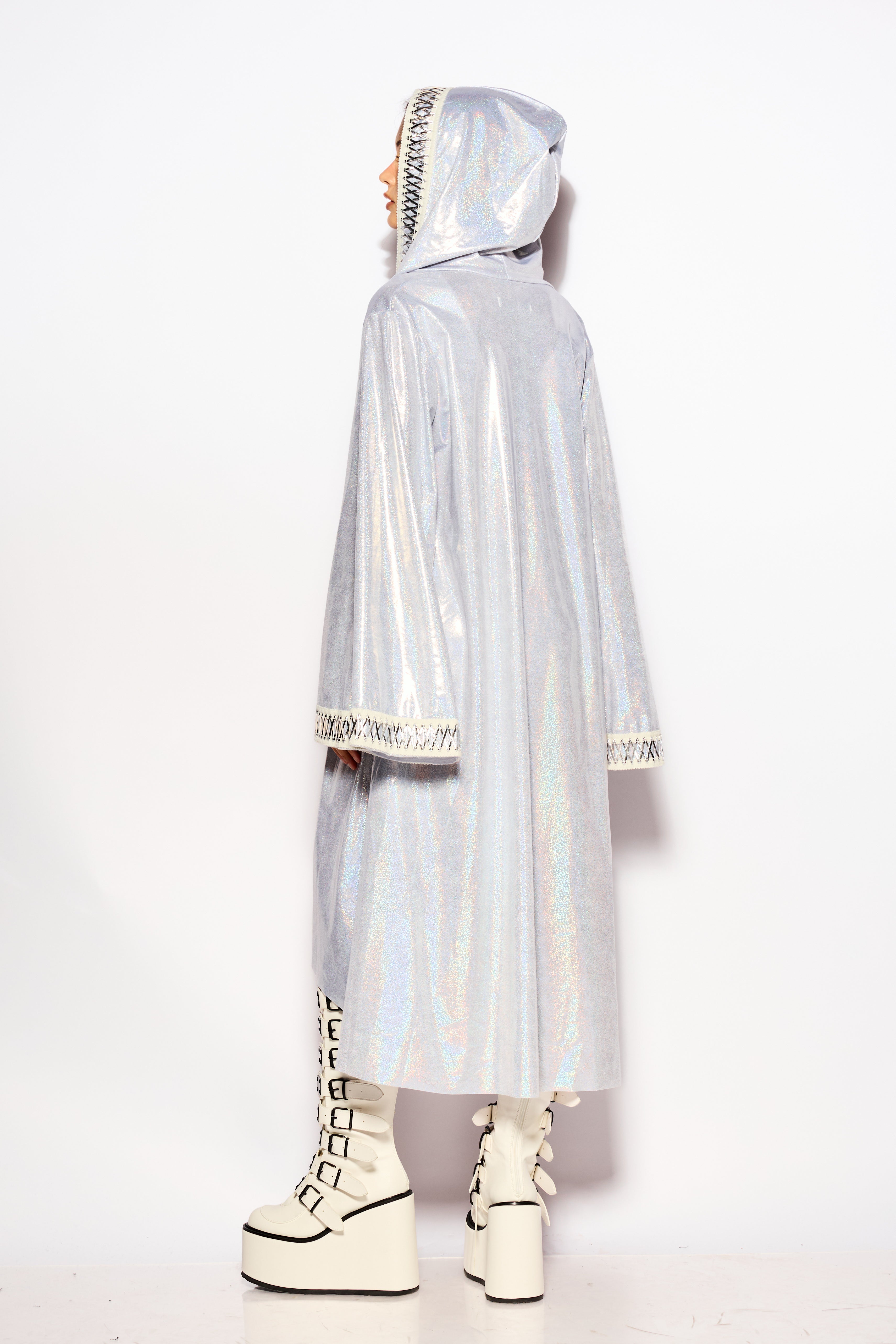 Silver Ivory detail kimono