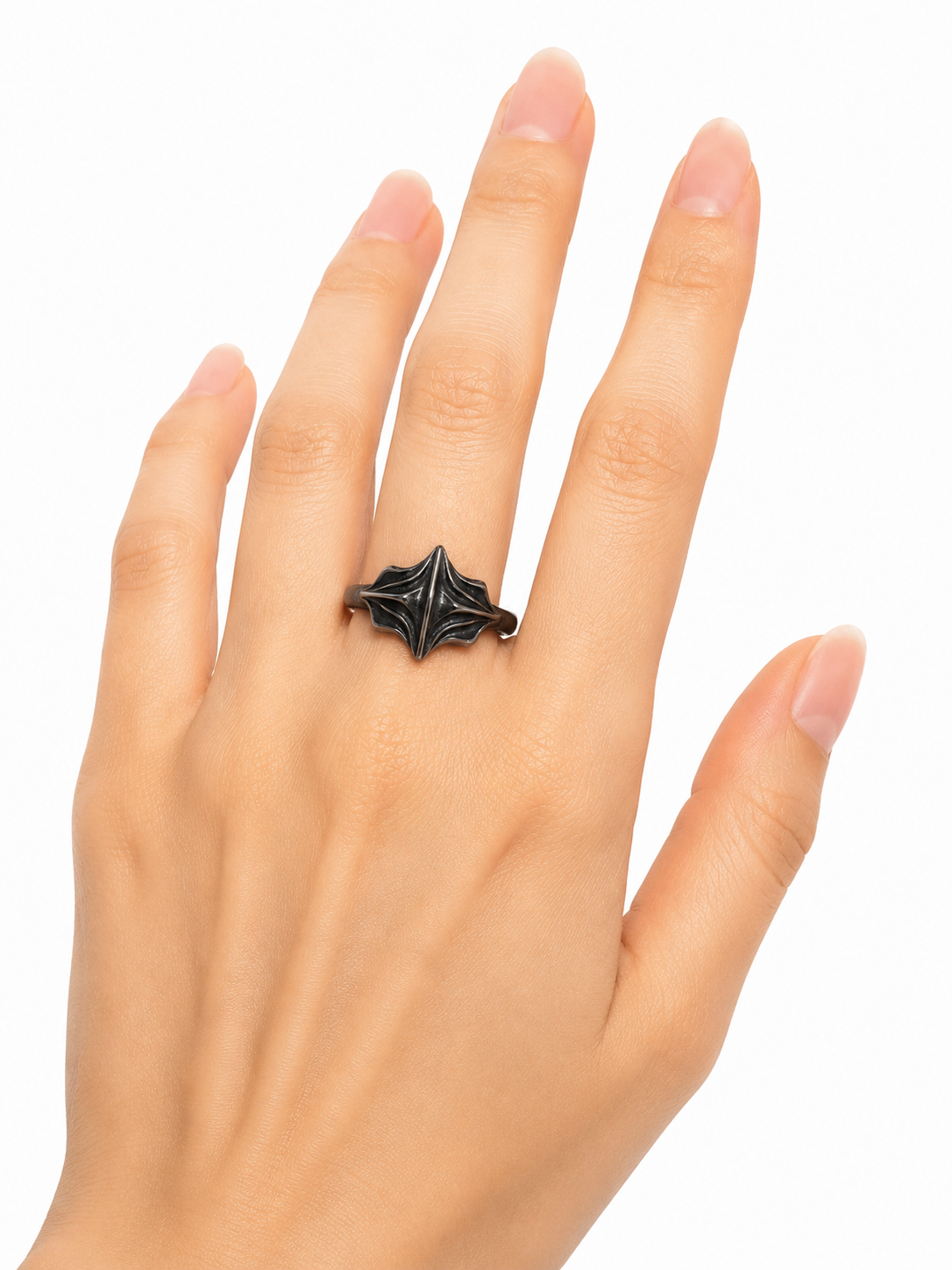 Noir Crest Ring